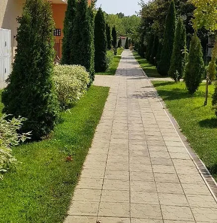 Private In Orchid Garden Fort Club *